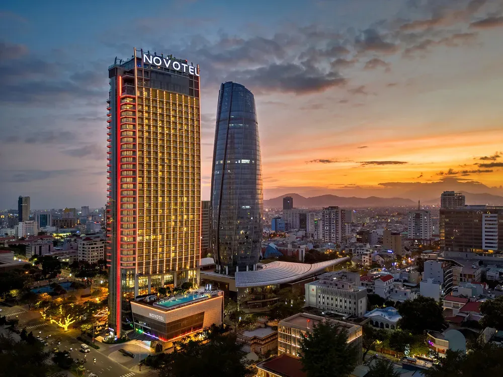 khách sạn gần cầu sông hàn