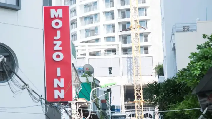 Đánh Giá Khách Sạn Mojzo Inn Nha Trang: Trải Nghiệm Thực Tế & Phân Tích Chi Tiết