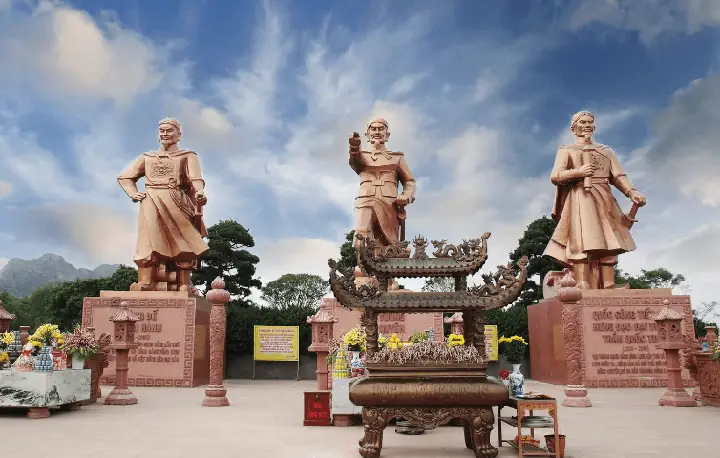 Khu Di Tích Bạch Đằng Giang: Hành Trình Về Với Trái Tim Lịch Sử Dân Tộc Khu Di Tích Bạch Đằng Giang: Hành Trình Về Với Trái Tim Lịch Sử Dân Tộc