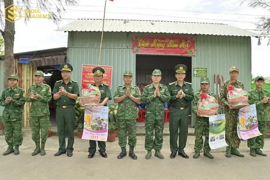 kinh nghiệm đi thăm bộ đội - Hình 3