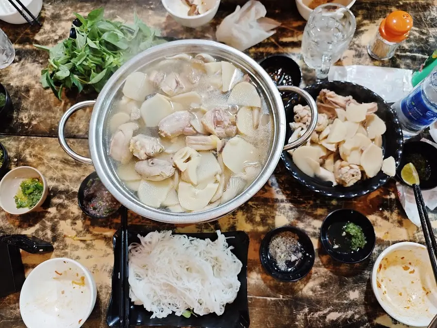 lẩu gà lá é tân bình - Hình 2