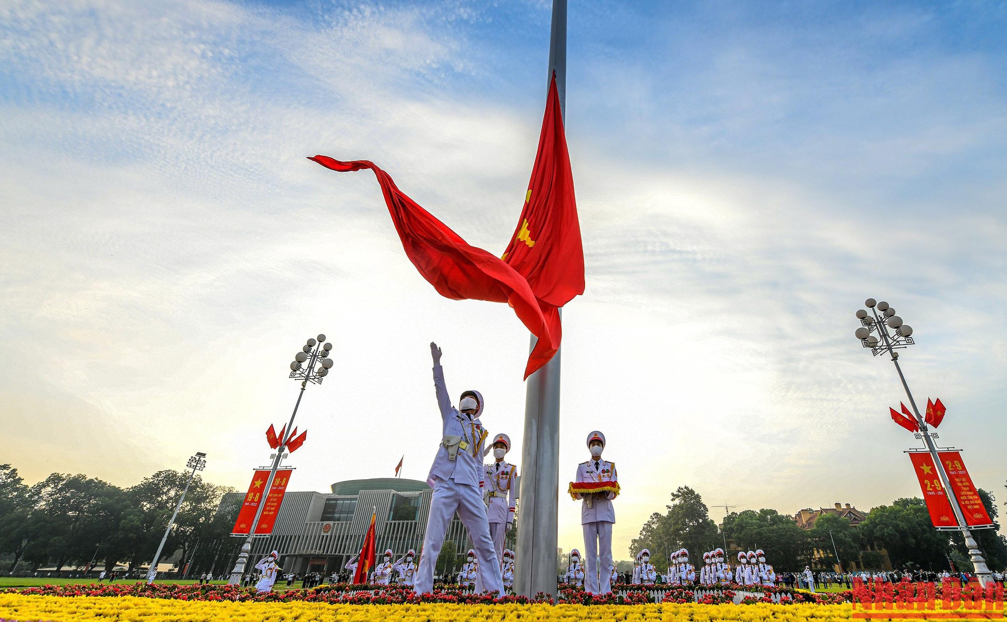 lễ thượng cờ ở quảng trường ba đình