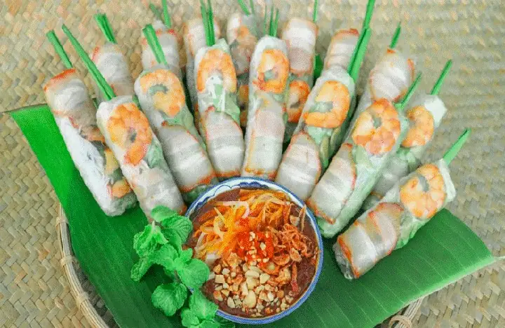 15 Món Ăn Truyền Thống Việt Nam Nên Thử Một Lần Trong Đời