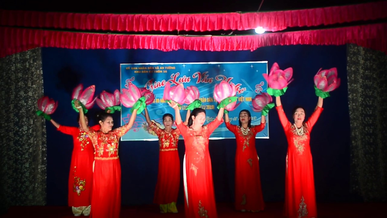 múa bông hoa đại đoàn kết - Hình 2