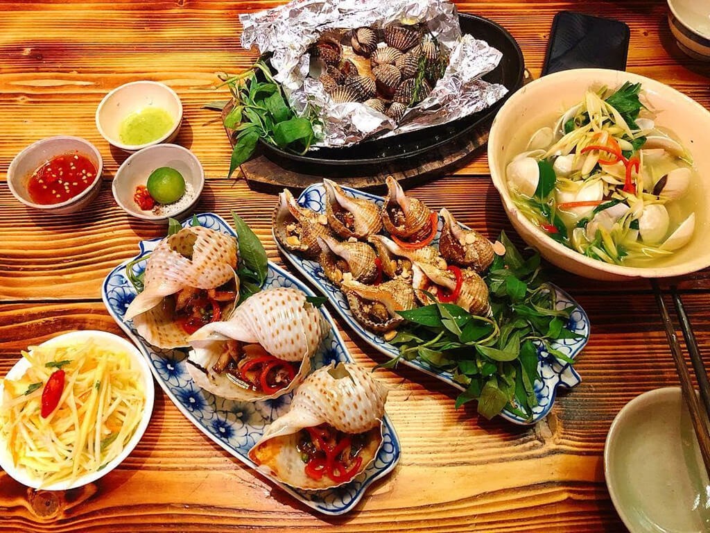 nhà hàng hải sản quy nhơn