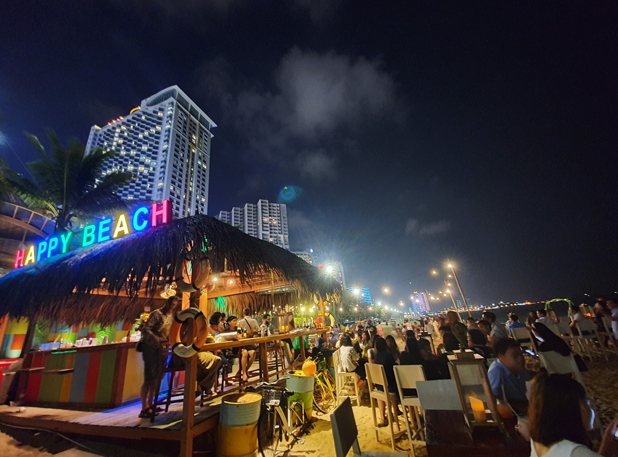 nha trang có gì chơi vào ban đêm - Hình 2