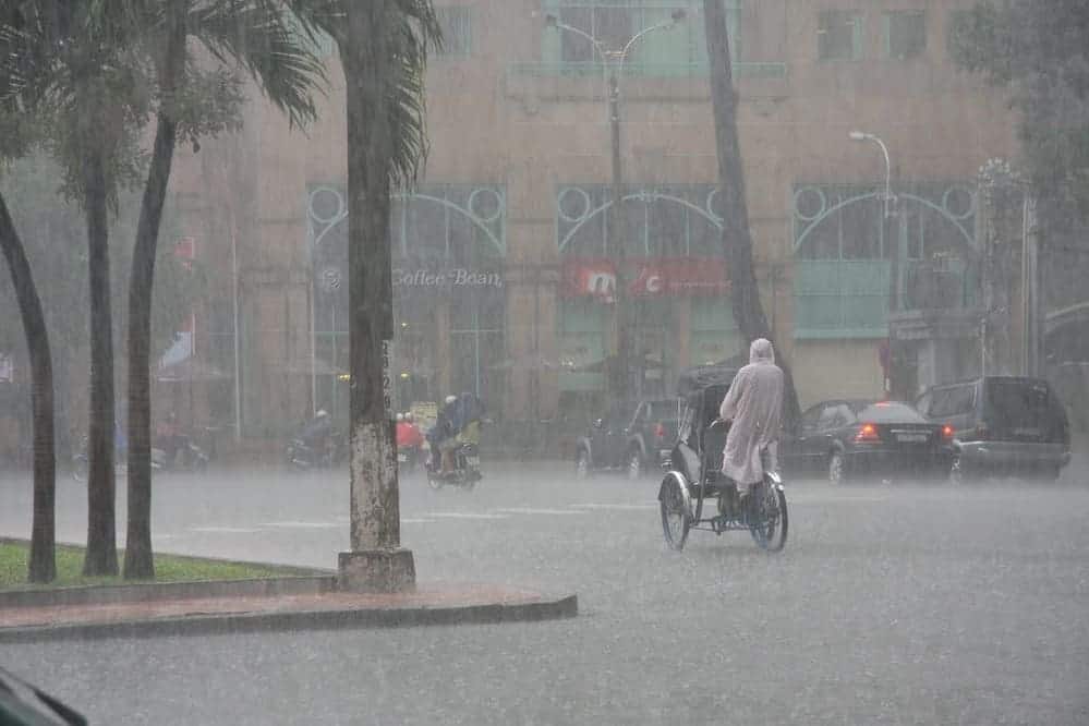 ở sài gòn có mưa không - Hình 4