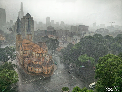 ở sài gòn có mưa không - Hình 1