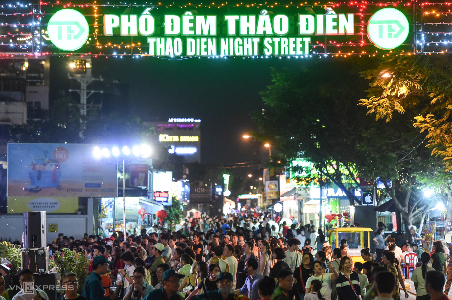 phố đêm thảo điền thủ đức - Hình 4