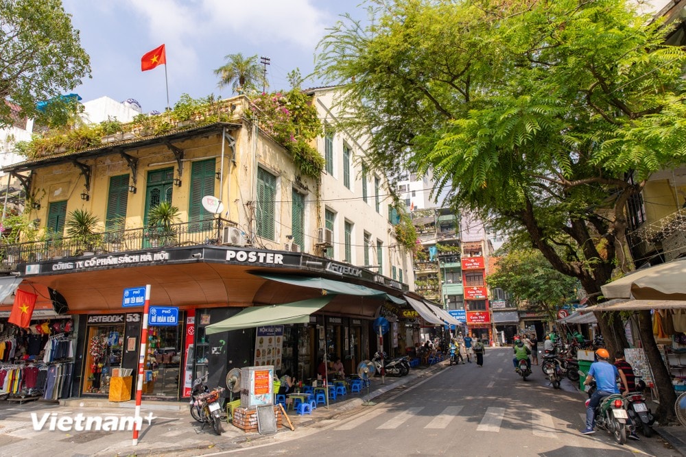 phố vẫy ban ngày ở thủ đô hà nội - Hình 3