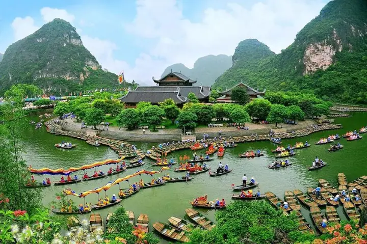 Phong Cảnh Đẹp Ở Việt Nam: 13 Điểm Đến Không Thể Bỏ Qua