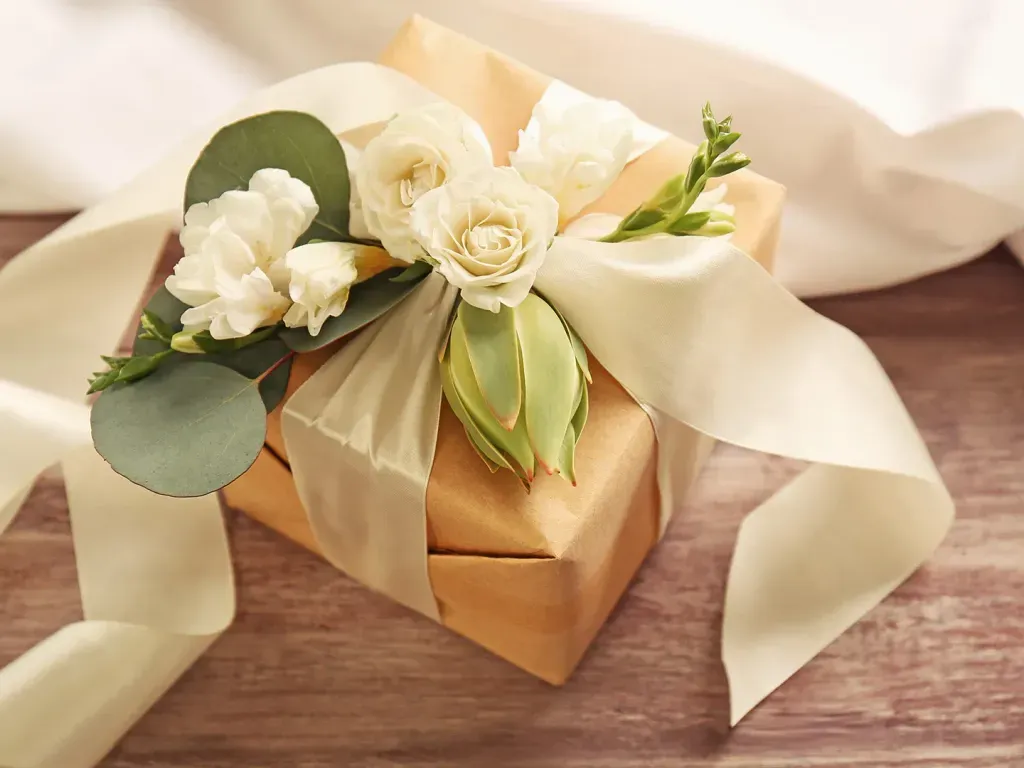quà cưới nên tặng cái gì - Hình 4