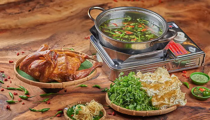 Review Chi Tiết 9 Quán Ăn Gia Đình Bình Thạnh: Từ Ngon Đến Tiện Lợi