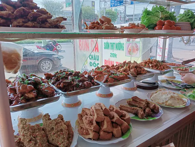 Top 15 Quán Ăn Ngon Cần Thơ: Đánh Giá Chi Tiết Và Bảng So Sánh Toàn Diện Top 15 Quán Ăn Ngon Cần Thơ: Đánh Giá Chi Tiết Và Bảng So Sánh Toàn Diện
