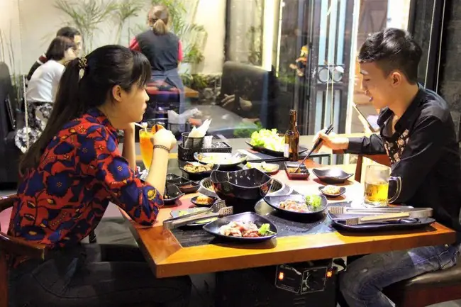 Top 10 Quán Ăn Ngon Có View Đẹp Tại Hà Nội