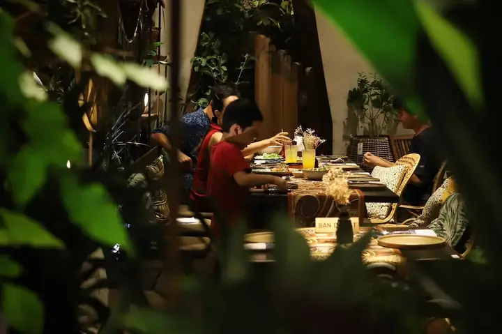 Quán Ăn Sân Vườn Quận 7: Đánh Giá Toàn Diện Chạm Bistro Garden Quán Ăn Sân Vườn Quận 7: Đánh Giá Toàn Diện Chạm Bistro Garden