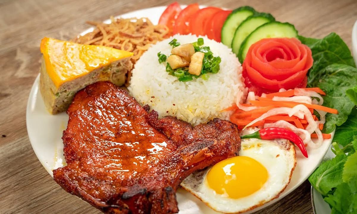 quán cơm tấm ngon gần đây