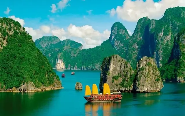 Quảng Ninh Có Gì Nổi Tiếng? Cẩm Nang Tổng Hợp Điểm Đến Không Thể Bỏ Lỡ