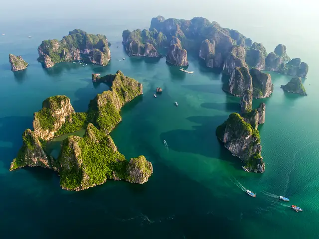 Quảng Ninh Có Gì Nổi Tiếng? Cẩm Nang Tổng Hợp Điểm Đến Không Thể Bỏ Lỡ
