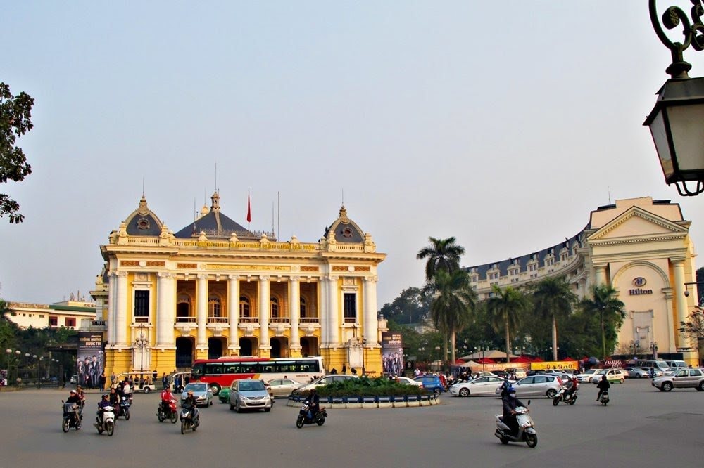quảng trường nhà hát lớn hà nội