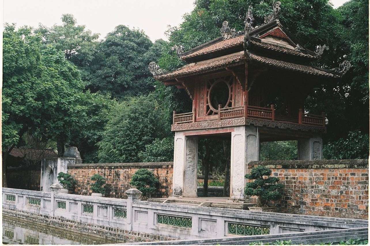 quốc tử giám được thành lập vào năm nào - Hình 4
