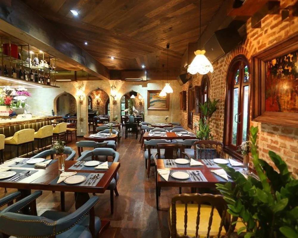 restaurant district 1 ho chi minh - Hình 5