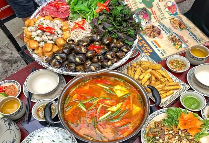 Số 25 Ngõ 59 Láng Hạ: Trải Nghiệm Ẩm Thực Và Văn Hóa Tại Khu Phố Cổ Hà Nội