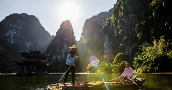 Cẩm Nang Du Lịch Ninh Bình Tháng 7: Thời Tiết, Điểm Đến Và Ẩm Thực