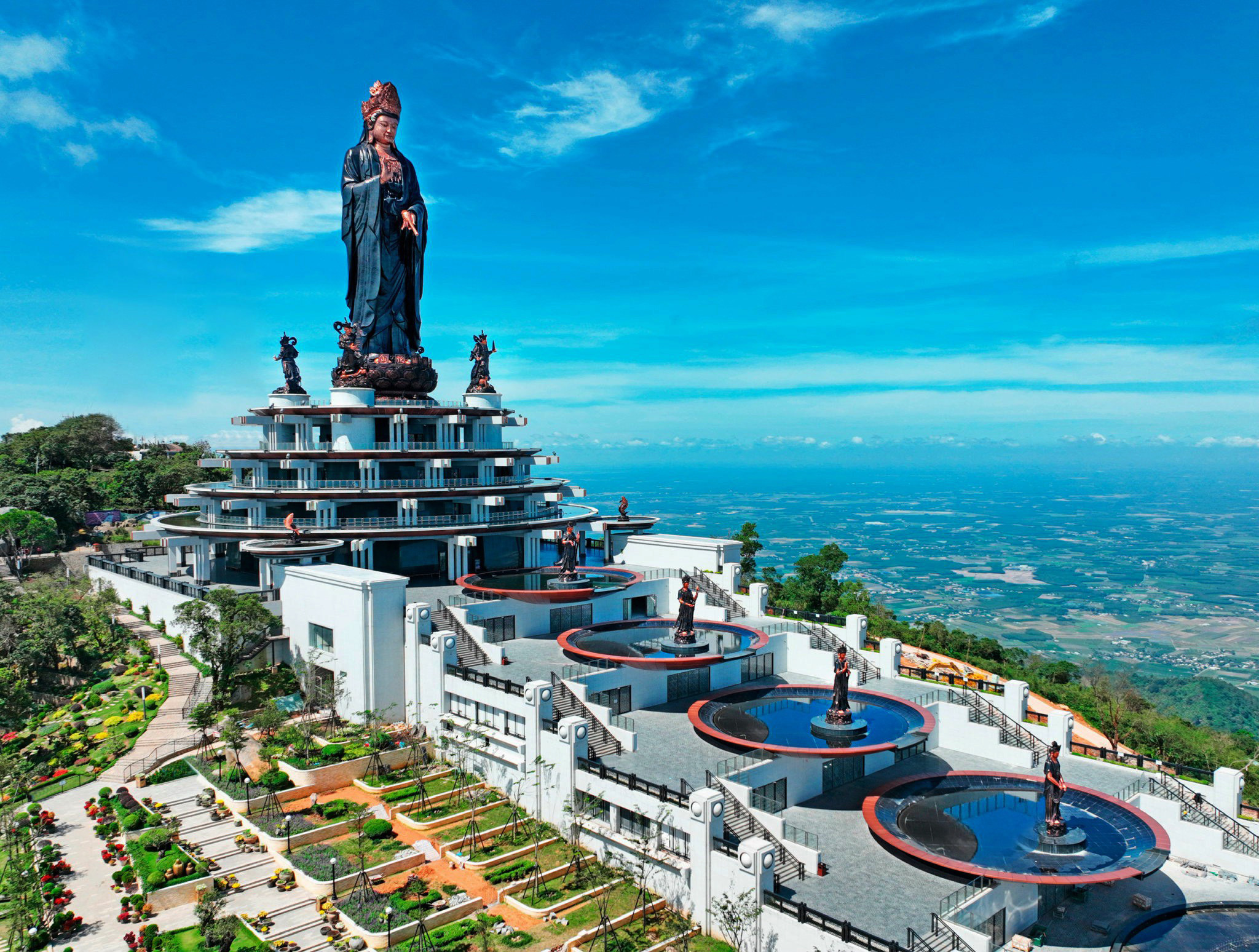 thuyết minh về núi bà đen - Hình 3