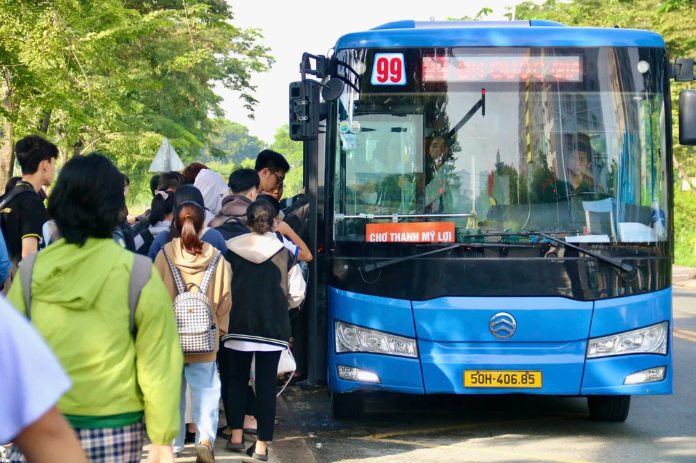 trạm xe buýt 33 99 8 19 - Hình 4