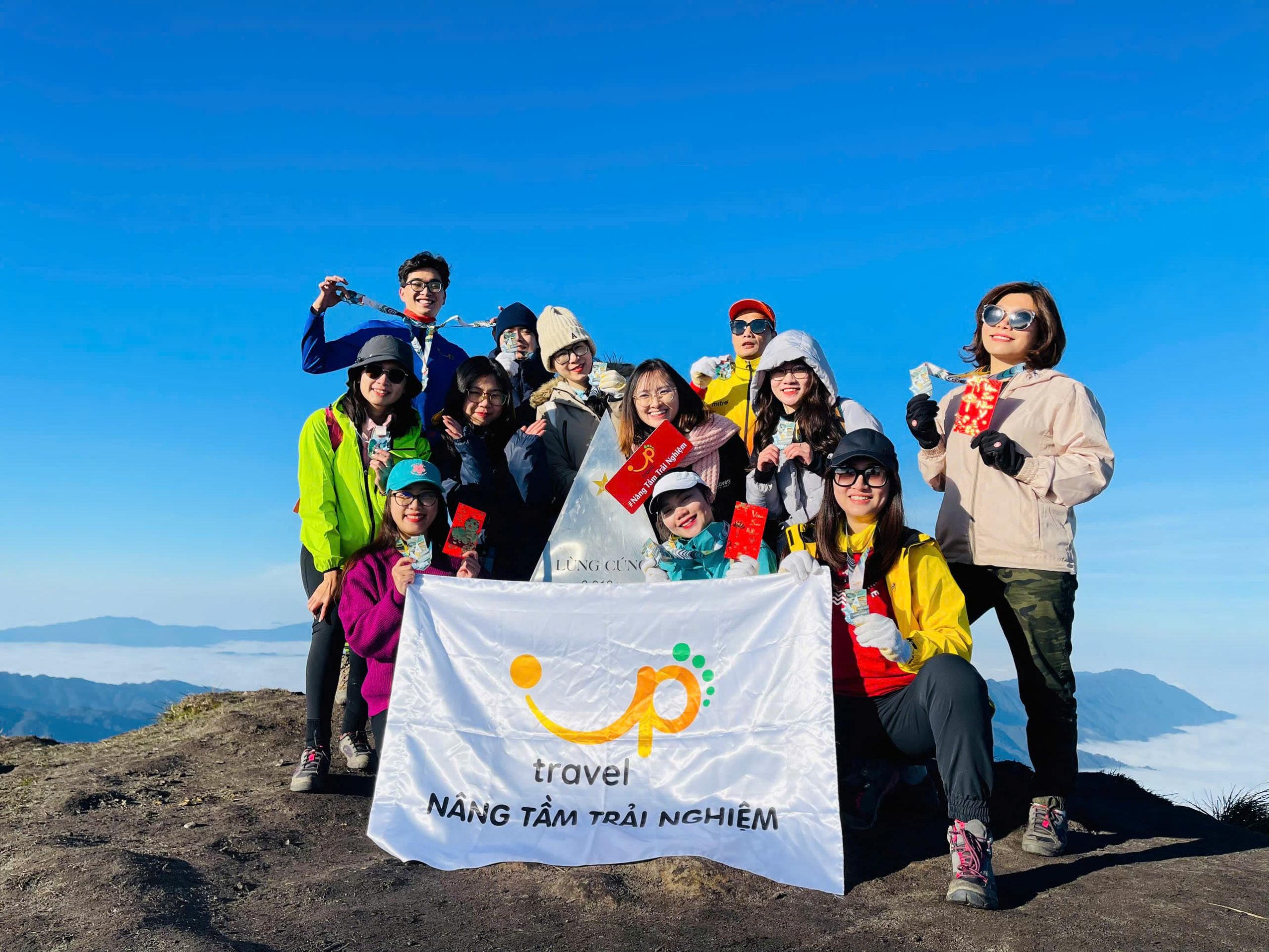 trekking lùng cúng - Hình 3
