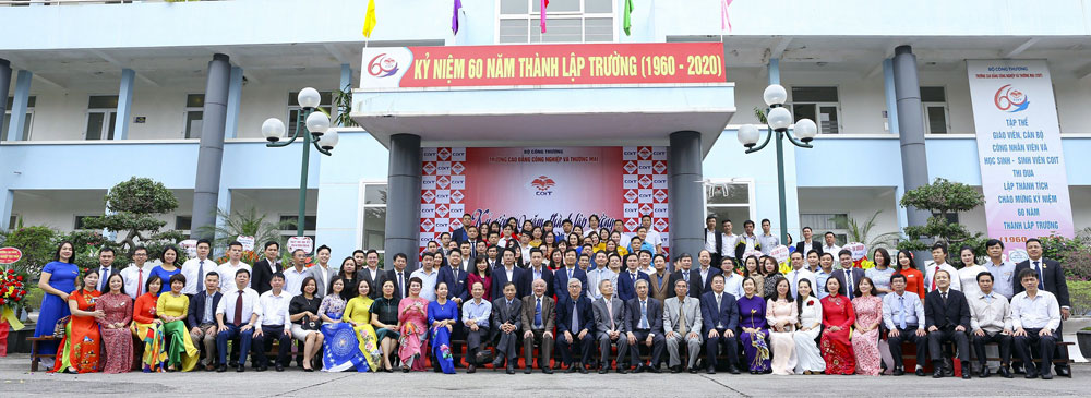 trường cao đẳng công nghiệp thương mại phúc yên - Hình 1