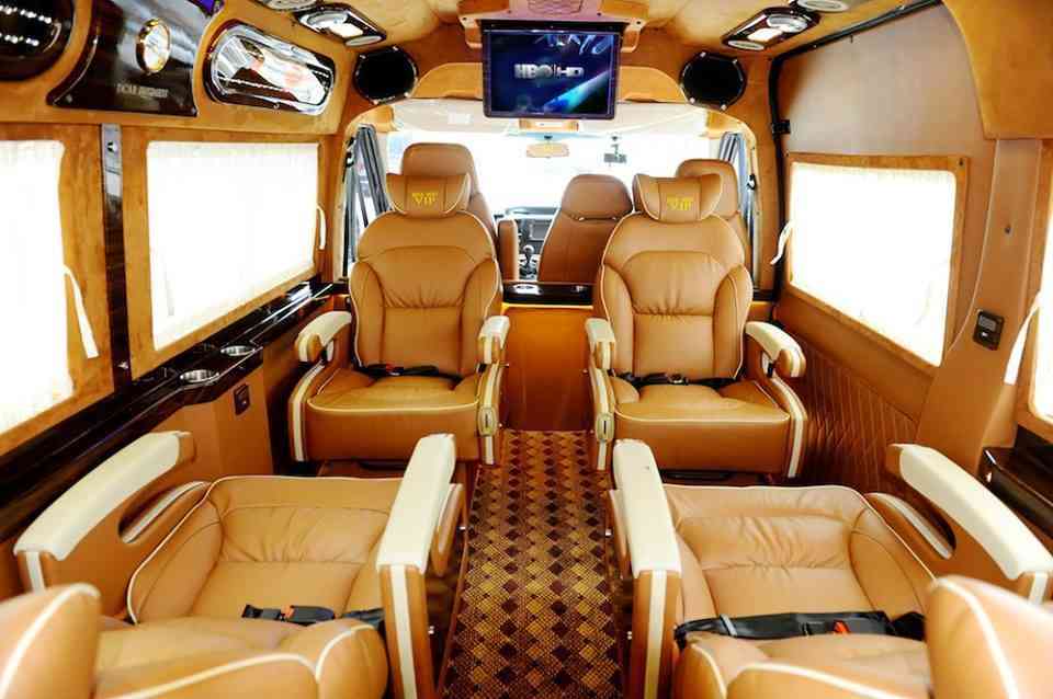 xe limousine 9 chỗ đi nha trang - Hình 4