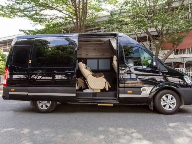 Review Xe Limousine Hà Nội Nam Định Giao Thủy: Phân Tích Chi Tiết Giá Cả & Trải Nghiệm Thực Tế