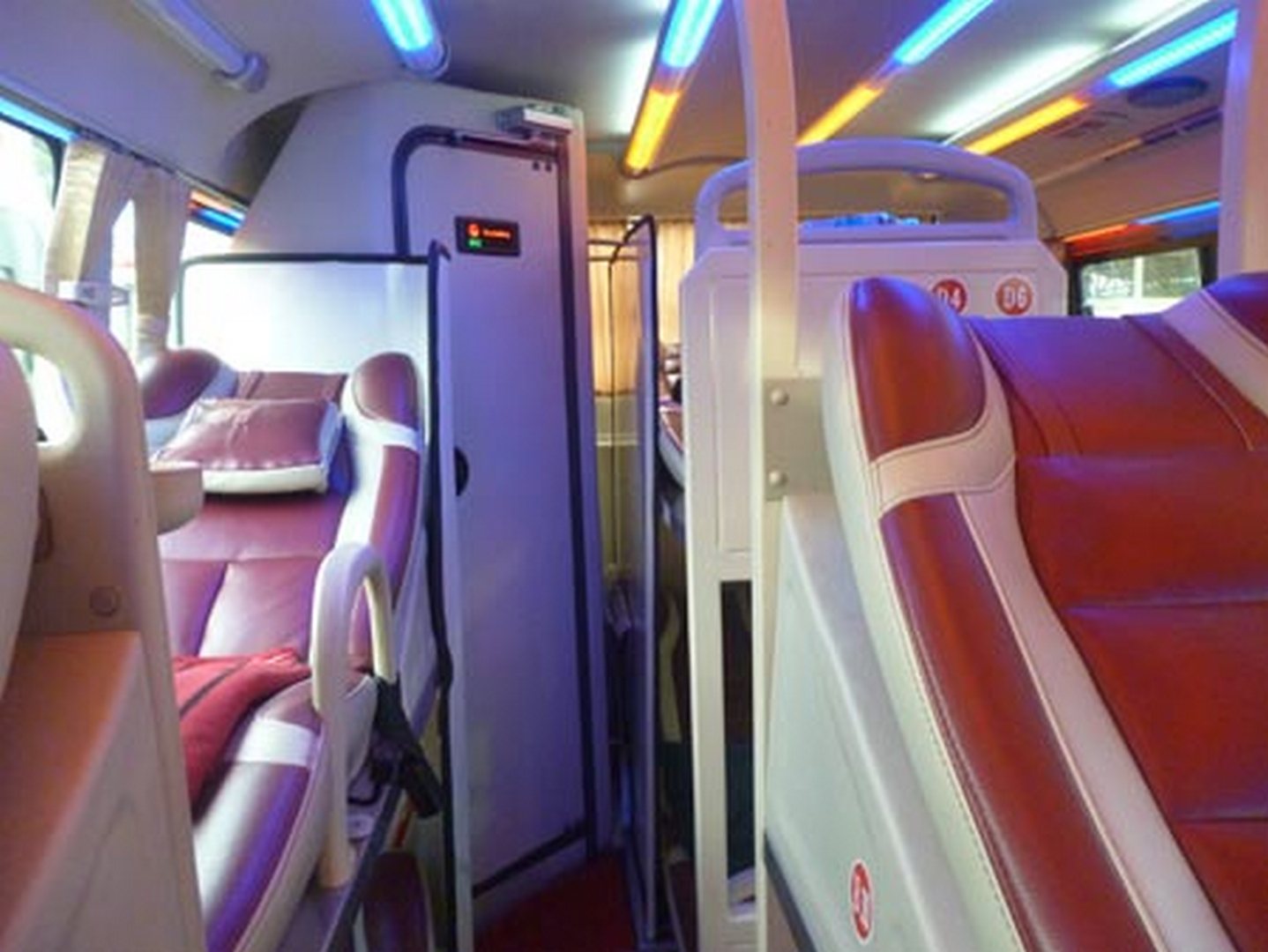 xe phương trang có nhà vệ sinh không