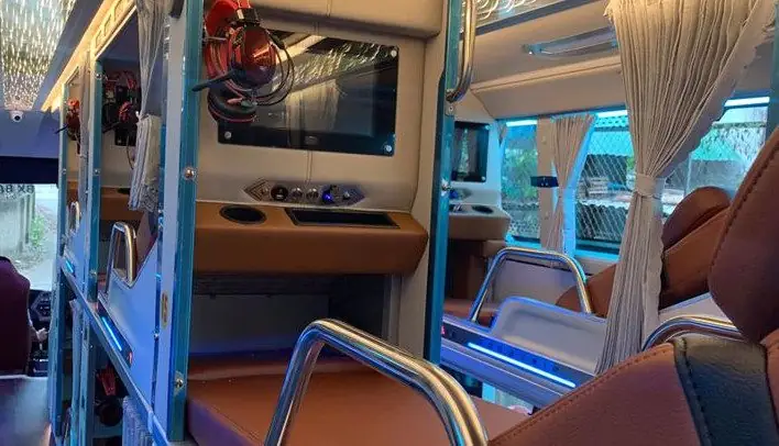 Xe Phương Trang Huế Đi Sài Gòn: Đánh Giá Chi Tiết Và Trải Nghiệm Thực Tế