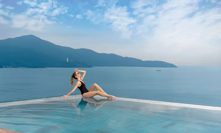 À La Carte Da Nang Beach: Khách Sạn Căn Hộ View Biển