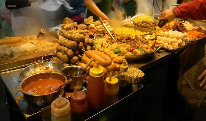 Khám Phá Phố Ẩm Thực Sài Gòn Ngon Nhất