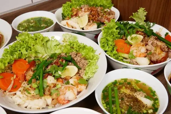 Khám Phá Ẩm Thực Tây Bắc Mỹ Tho: Đặc Sản & Địa Chỉ Đáng Thử