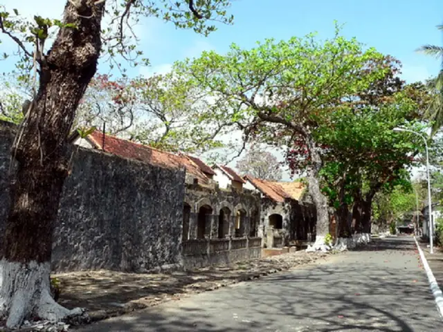 Côn Đảo: Trải Nghiệm Ăn Chơi Đầy Đủ Cho Kỳ Nghỉ Hè
