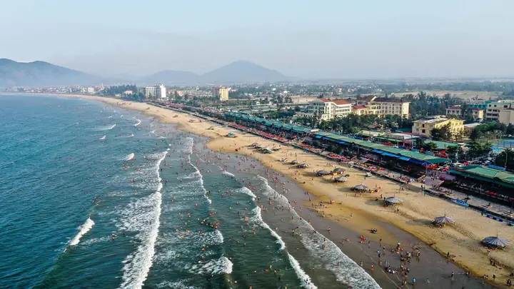 Bãi Biển Đẹp Ở Hà Tĩnh: Khám Phá 5 Điểm Đến Hoang Sơ, Mộc Mạc Nhất