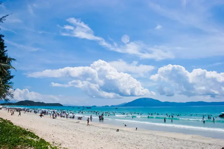 Bãi Biển Đồ Sơn – Hướng Dẫn Chi Tiết Khám Phá Điểm Đến Hấp Dẫn Ở Hải Phòng Bãi Biển Đồ Sơn – Hướng Dẫn Chi Tiết Khám Phá Điểm Đến Hấp Dẫn Ở Hải Phòng
