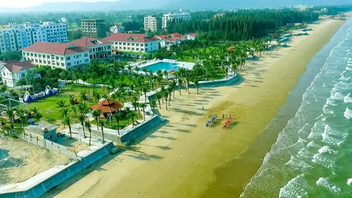 Biển Hải Tiến: Cẩm Nang Du Lịch Toàn Diện