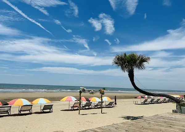 Khám Phá Biển Tiên Trang: Hướng Dẫn Du Lịch Cho Du Khách