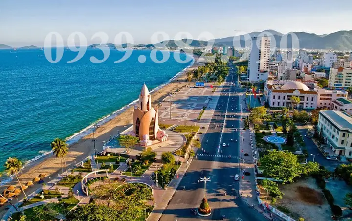 Khám Phá Bãi Biển Trần Phú Nha Trang: Hướng Dẫn Du Lịch Chi Tiết