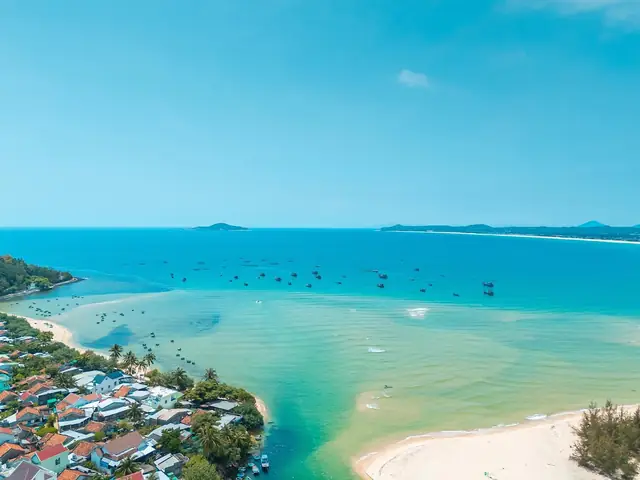 Bãi Biển Tuy Hòa Phú Yên: Điểm Đến Lý Tưởng Cho Kỳ Nghỉ Sang Trọng Gần Biển Bãi Biển Tuy Hòa Phú Yên: Điểm Đến Lý Tưởng Cho Kỳ Nghỉ Sang Trọng Gần Biển