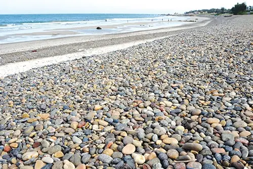 Bãi Đá Bảy Màu Phan Thiết: Hành Trình Khám Phá