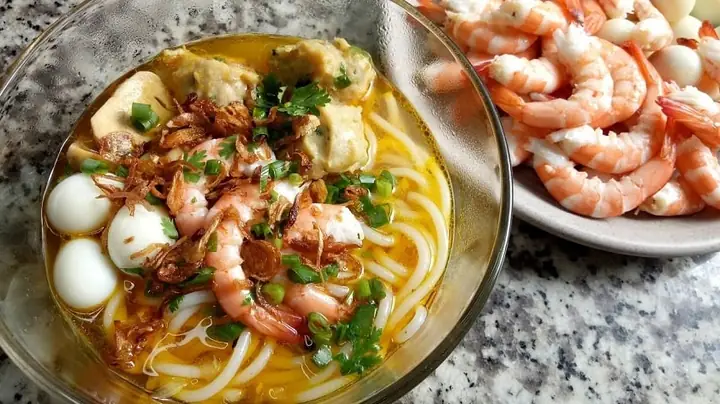 Khám Phá Cách Thưởng Thức Bánh Canh Bà Quýt Tại Hội An