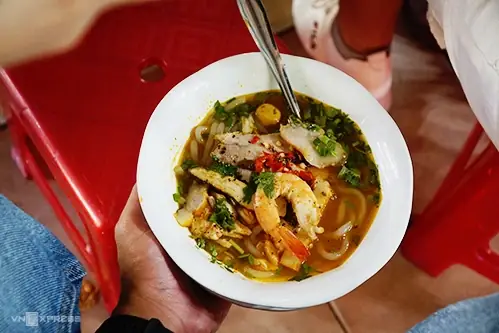 Khám Phá 8 Quán Bánh Canh Cua Ngon Nhất Ở Chợ Bến Thành Khám Phá 8 Quán Bánh Canh Cua Ngon Nhất Ở Chợ Bến Thành
