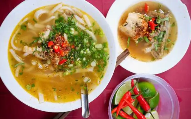 Bánh Canh Cua Lê Hồng Phong Có Thực Sự Đáng Để Thử?